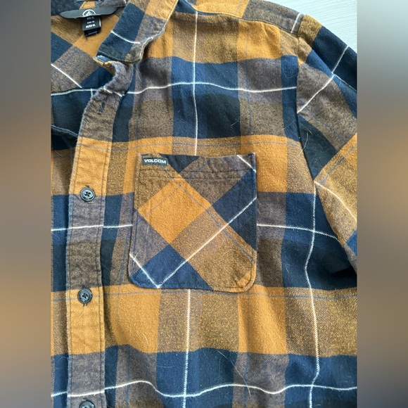 Volcom Modern Fit Flannel - Picture 2 of 5